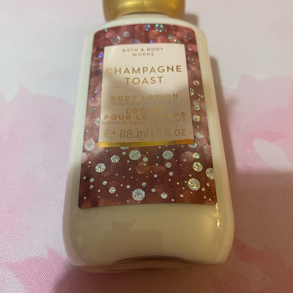Bath & Body Works Champagne Toast Body Lotion - Gold and Cream